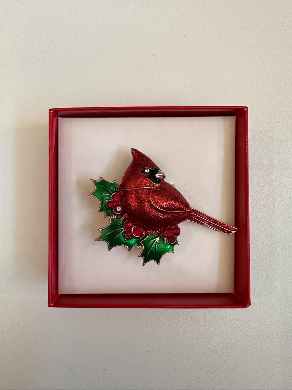 Vintage Red Cardinal Holiday Brooch Pin - Festive Bird Jewelry